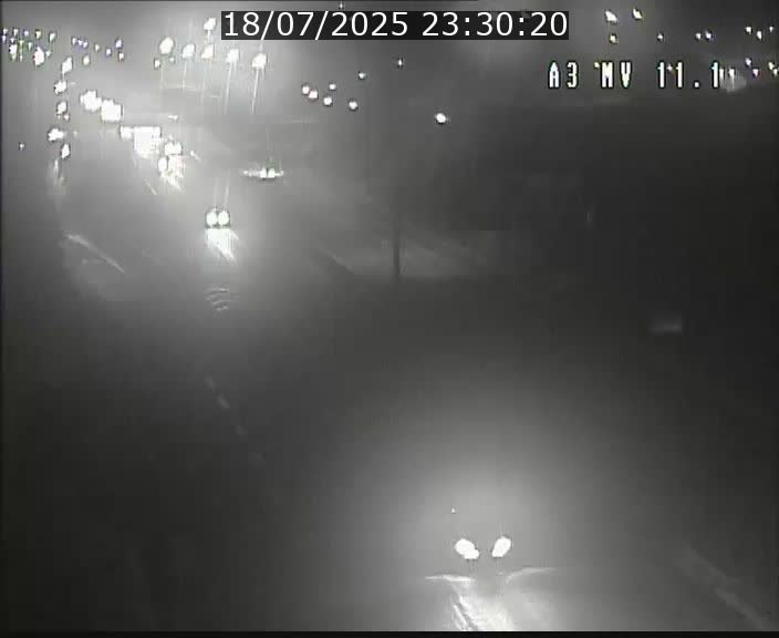 Traffic live webcam Luxembourg Croix de Bettembourg A3 - BK 11.1 - direction Luxembourg-ville