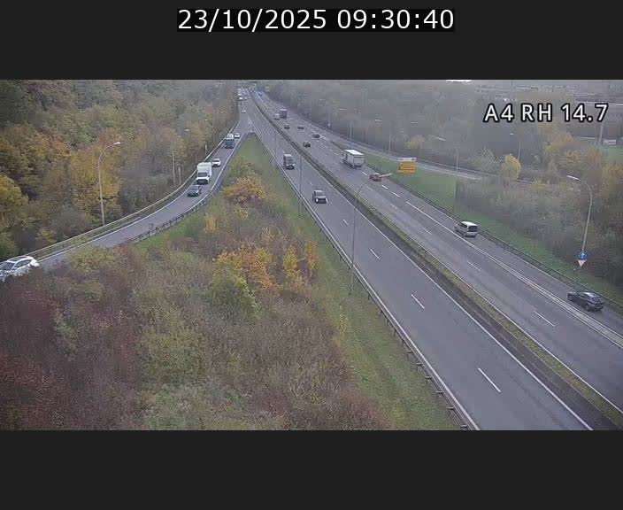 Traffic live webcam Luxembourg Jonction Lankelz - A4 - BK 14.7 - direction Luxembourg