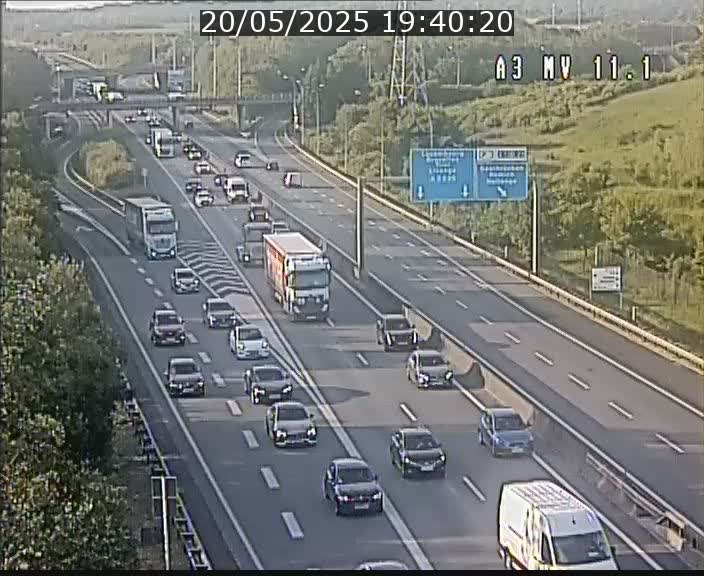 Traffic live webcam Luxembourg Croix de Bettembourg A3 - BK 11.1 - direction Luxembourg-ville