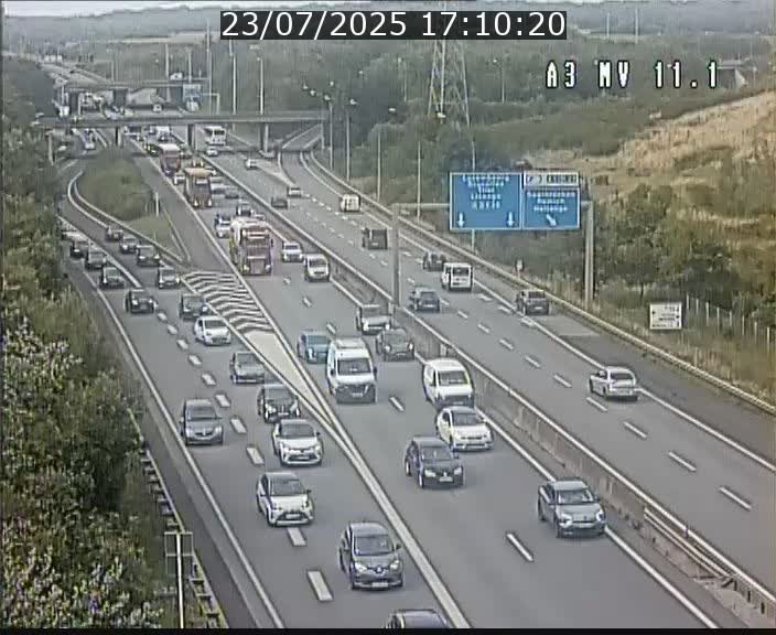 Traffic live webcam Luxembourg Croix de Bettembourg A3 - BK 11.1 - direction Luxembourg-ville
