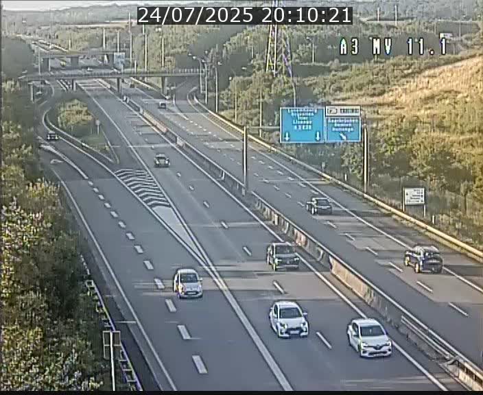 Traffic live webcam Luxembourg Croix de Bettembourg A3 - BK 11.1 - direction Luxembourg-ville