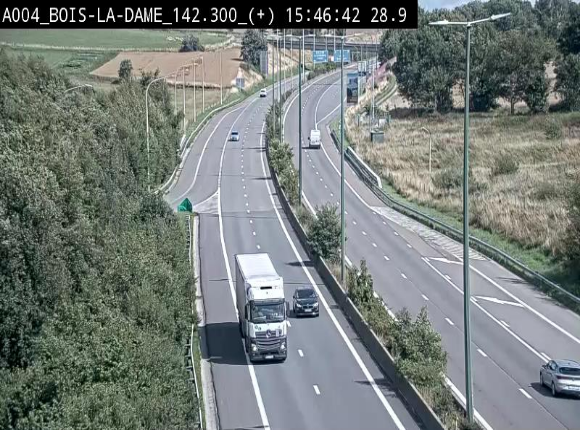 Webcam située entre la sortie 29 Neufchâteau et la jonction avec l'E25 en direction de Liège et Luxembourg
