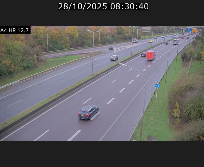 Traffic live webcam Luxembourg Esch sur Alzette - A4 - BK 12.7 - direction Esch-Belval