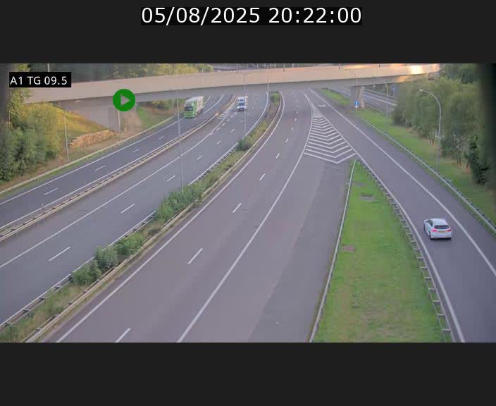 Traffic live webcam Luxembourg Jonction Grünewald - A1 direction Luxembourg-ville - BK 9.5