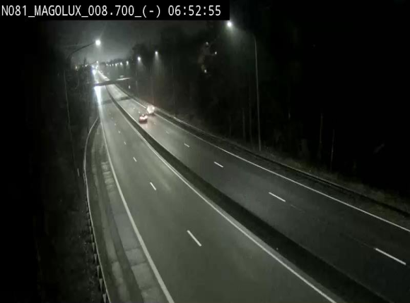Webcam sur la N81 (E411) à hauteur de la jonction avec la N883. Vue orientée vers Arlon