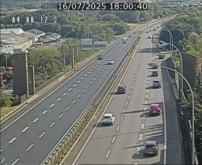 Traffic live webcam Luxembourg Jonction Foetz - A4 - BK 12.0 - direction Esch sur Alzette