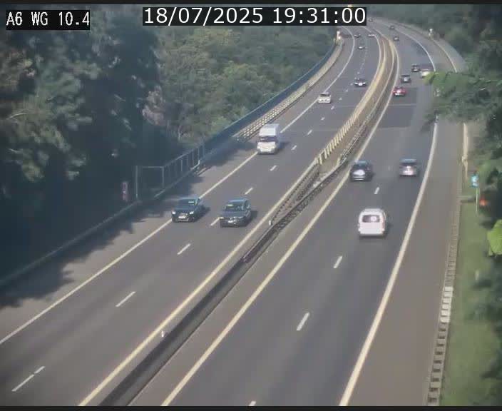 Traffic live webcam Luxembourg Mamer - A6 - BK 10.4 - direction Luxembourg/France/Allemagne
