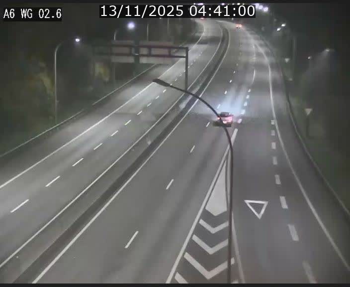Traffic live webcam Luxembourg Croix de Cessange - A6 - BK 2.6 - direction France/Allemagne