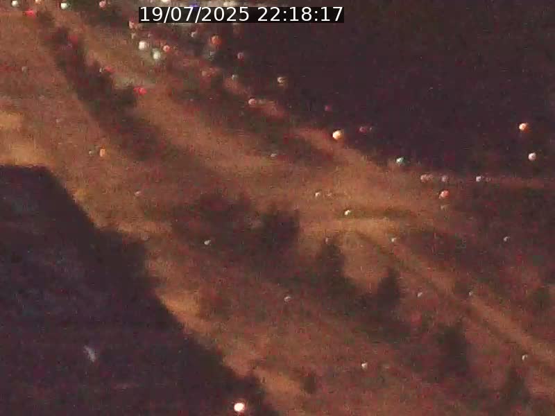 Webcam sur l'avenue John Fitzgerald Kennedy (N51) avec vue sur le Pont rouge (Pont Grande Duchesse Charlotte), l'arrêt Pfaffenthal et l'entrée du quartier Kirchberg