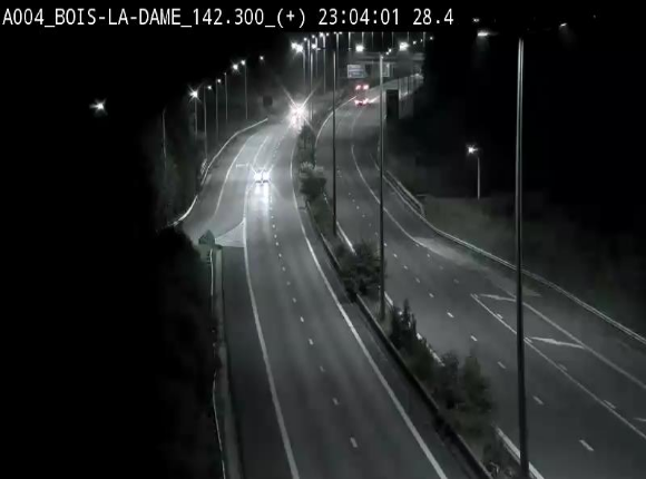 Webcam située entre la sortie 29 Neufchâteau et la jonction avec l'E25 en direction de Liège et Luxembourg