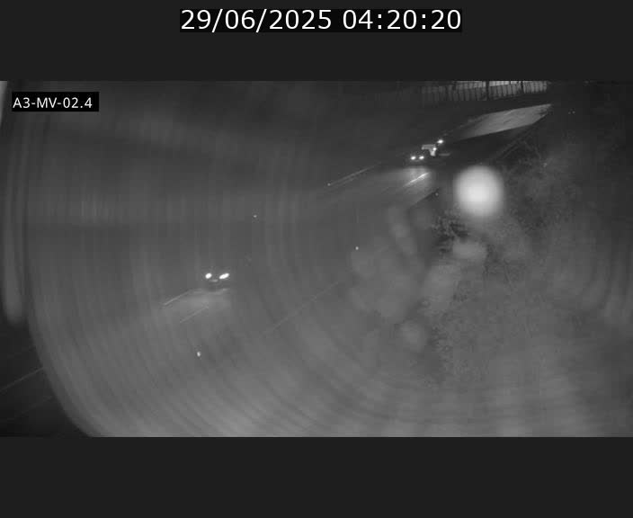 Webcam autoroute de la France (A3) au Luxembourg à Fentange, à proximité de la Croix de Gasperich. Vue orientée vers la Cloche d'Or