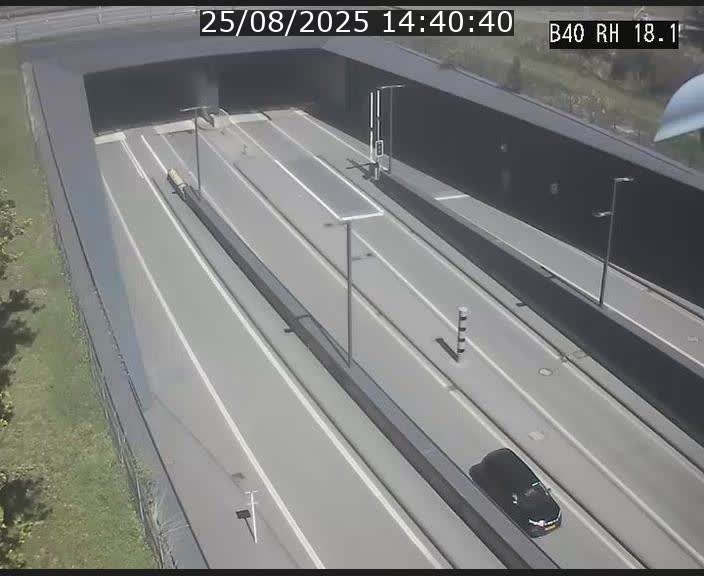 Webcam sur la route de contournement d'Esch-Belval avant le tunnel Central Gate au niveau de la porte de France et du radar fixe