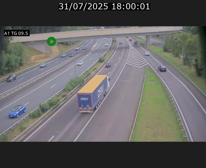 Traffic live webcam Luxembourg Jonction Grünewald - A1 direction Luxembourg-ville - BK 9.5
