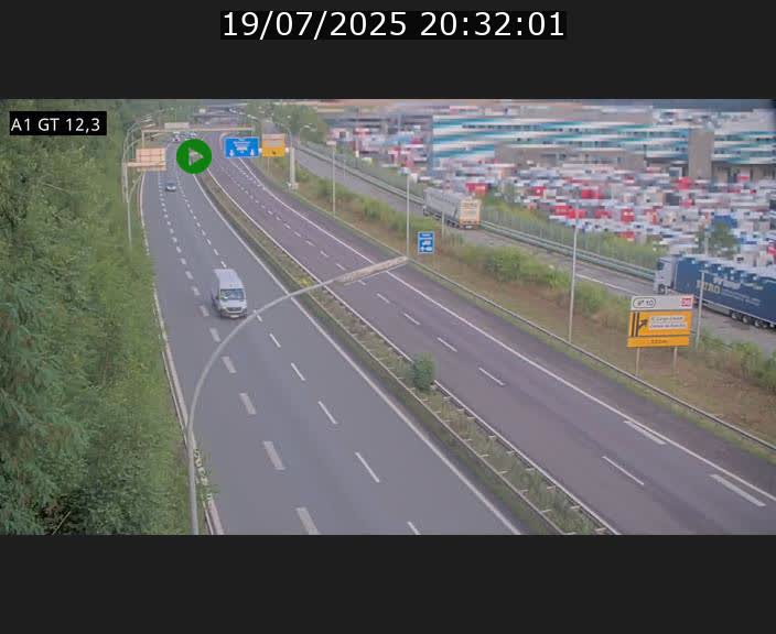 Traffic live webcam Luxembourg Senningerberg - A1 direction Allemagne - BK 12.3