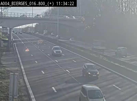 Webcam à Wavre, à hauteur de la sortie 5 Bierges. Vue orientée vers Namur