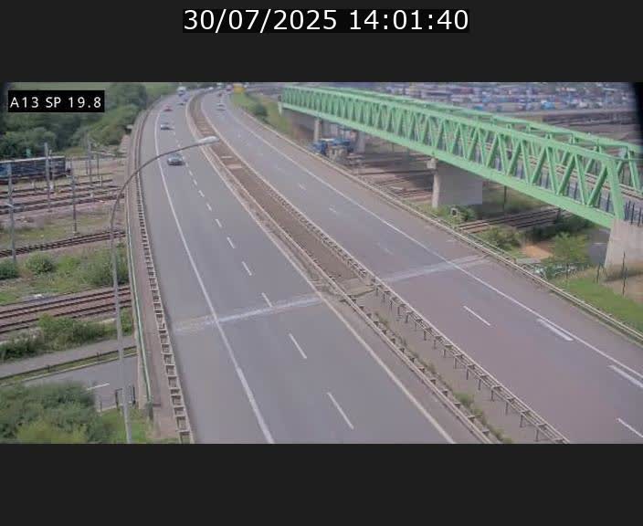 Traffic live webcam Luxembourg Croix de Bettembourg - A13 direction Esch-sur-Alzette - BK 19.8