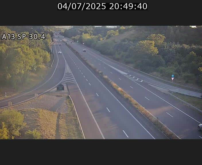 Traffic live webcam Luxembourg Altwies - A13 direction Luxembourg-ville - BK 30.4