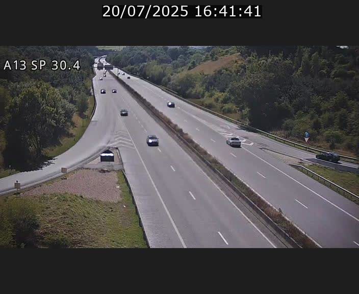 Traffic live webcam Luxembourg Altwies - A13 direction Luxembourg-ville - BK 30.4
