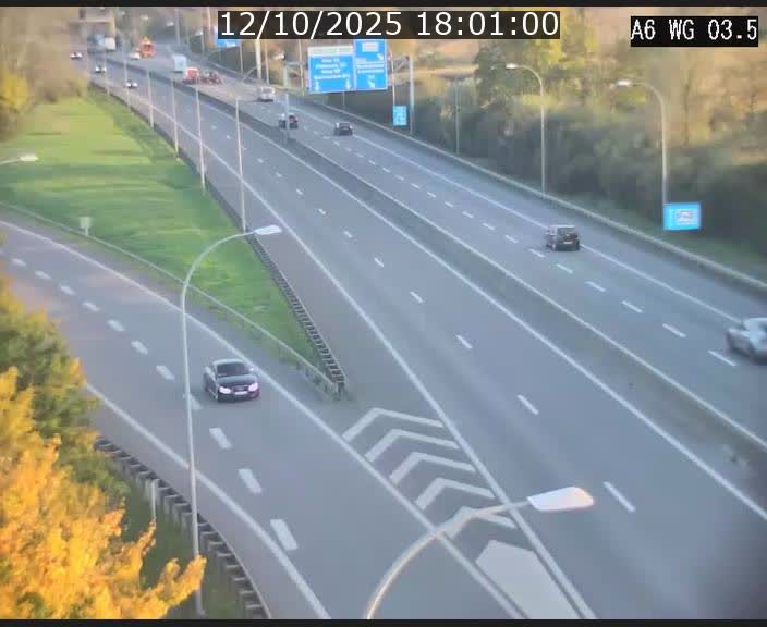 Traffic live webcam Luxembourg - Croix de Cessange - A6 - BK 3.5 - direction France/Allemagne