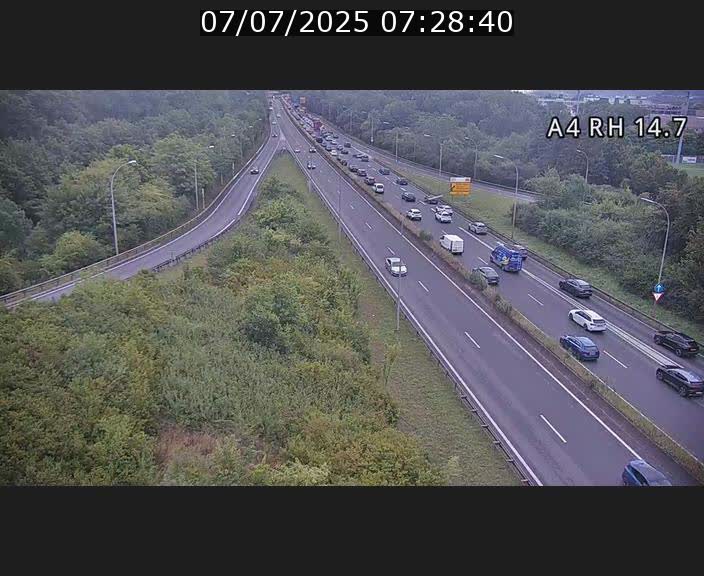 Traffic live webcam Luxembourg Jonction Lankelz - A4 - BK 14.7 - direction Luxembourg