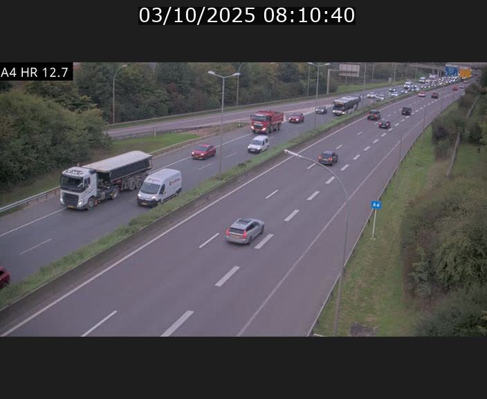 Traffic live webcam Luxembourg Esch sur Alzette - A4 - BK 12.7 - direction Esch-Belval