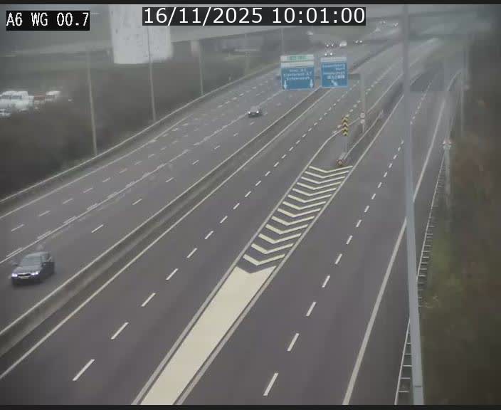 Traffic live webcam Luxembourg Croix de Cessange - A6 - BK 0.7 - direction A3 France