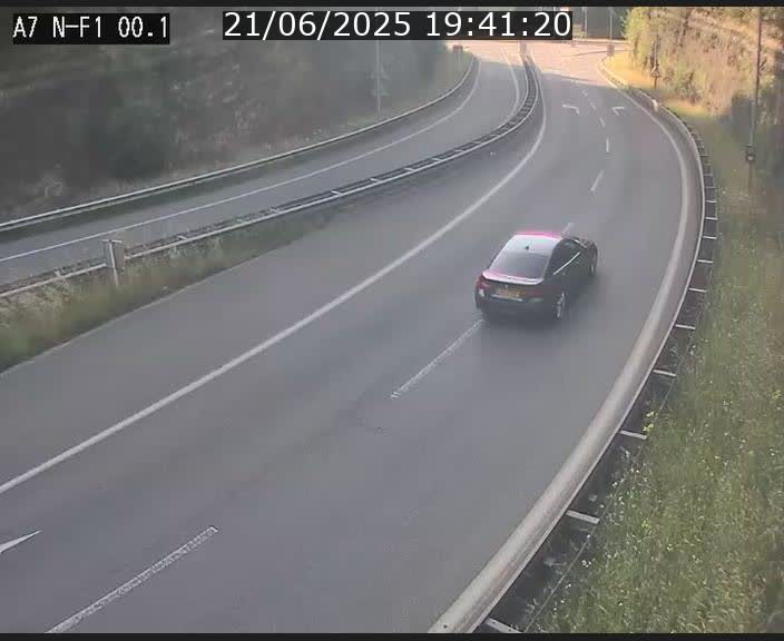 Webcam autoroute Luxembourg A7 située dans la sortie 1 Waldhof, vers la N11, avant le Tunnel Stafelter