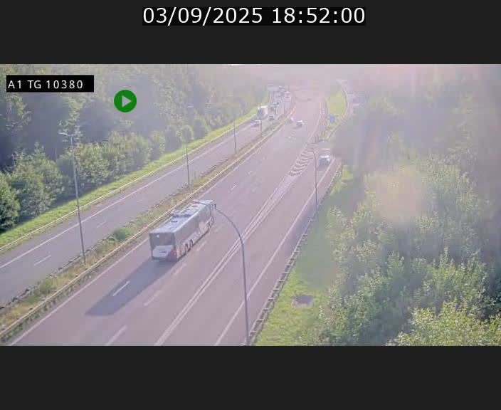 Traffic live webcam Luxembourg Senningerberg - A1 direction Luxembourg Kirchberg - BK 10.3
