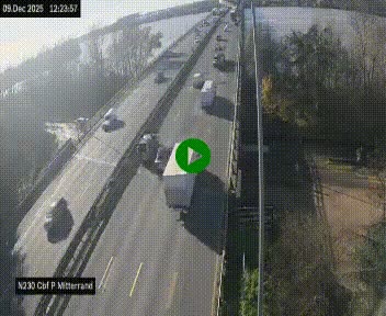 Webcam sur le périphérique de Bordeaux à l'est de la ville. Caméra située sur le Pont Mitterand sur la N230