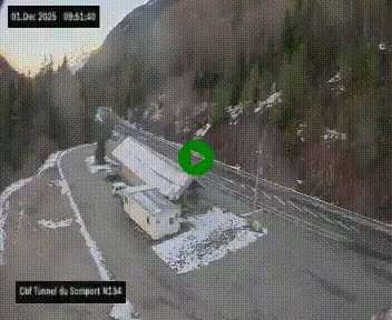 Webcam à l'entrée du tunnel du Somport, côté français, sur la N134, dans les Pyrénées, en direction de l'Espagne, à 1116 mètres d'altitude