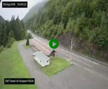 Webcam à l'entrée du tunnel du Somport, côté français, sur la N134, dans les Pyrénées, en direction de l'Espagne, à 1116 mètres d'altitude