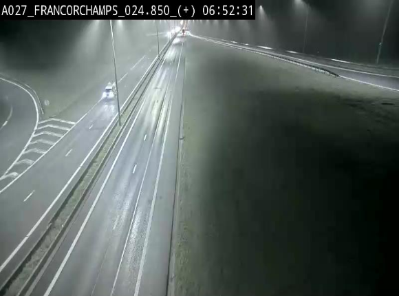Caméra autoroutière à proximité du circuit de Spa-Francorchamps à Stavelot sur l'A27/E42