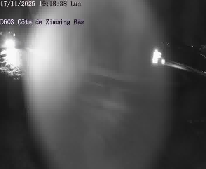 Webcam sur la D603 située dans la Côté de Zimming-bas, dans le virage en demi-tour, à la jonction avec la D74