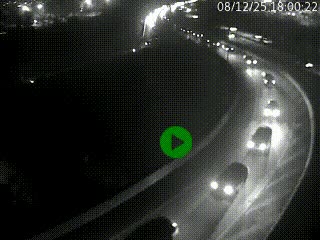 Caméra autoroute à la jonction entre l'A7 et la D301 (Boulevard urbain Sud de Lyon) à Feyzin, au sud de Lyon. Vue orientée vers Mions