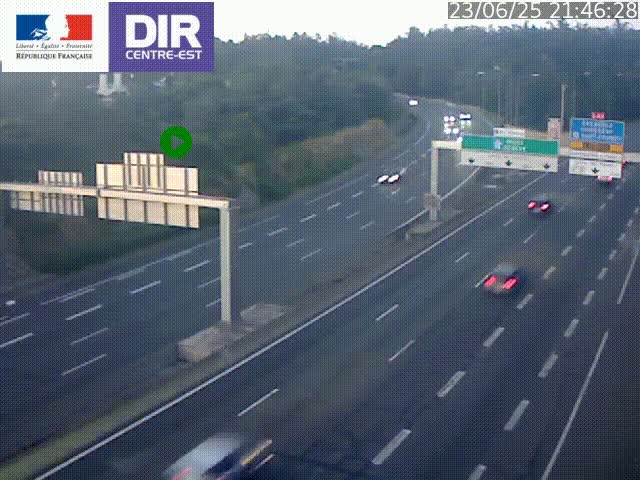 Caméra de circulation routière sur le boulevard périphérique Laurent Bonnevay de Lyon (D383) à hauteur de Bron, avant la jonction avec l'A43. Vue orientée vers l'échangeur