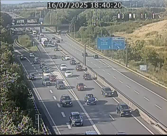 Traffic live webcam Luxembourg Croix de Bettembourg A3 - BK 11.1 - direction Luxembourg-ville