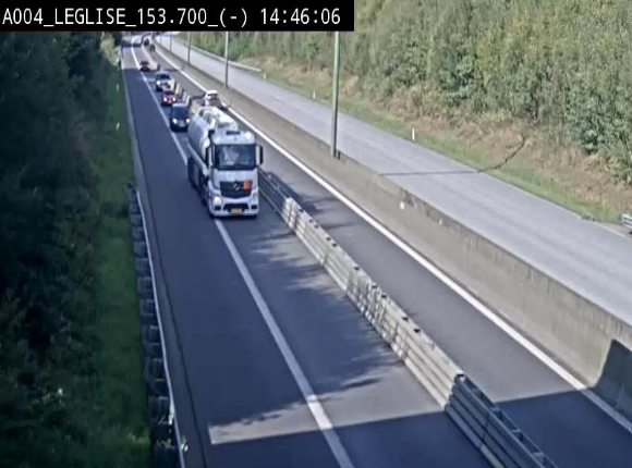 Webcam autoroute A4 (E411-E25) à Léglise, avant la jonction avec la N40. Vue orientée vers Bruxelles