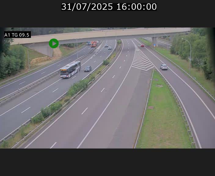 Traffic live webcam Luxembourg Jonction Grünewald - A1 direction Luxembourg-ville - BK 9.5