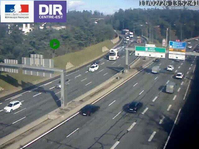Caméra de circulation routière sur le boulevard périphérique Laurent Bonnevay de Lyon (D383) à hauteur de Bron, avant la jonction avec l'A43. Vue orientée vers l'échangeur