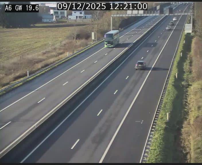 Traffic live webcam Luxembourg - Steinfort - A6 - BK 19.6 - direction Belgique