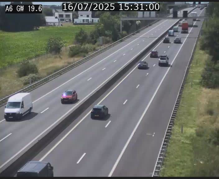 Traffic live webcam Luxembourg - Steinfort - A6 - BK 19.6 - direction Belgique