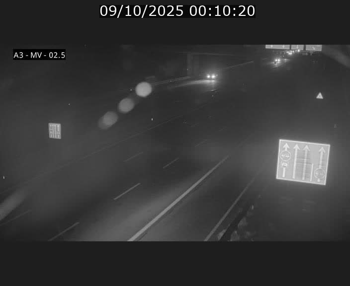 Webcam autoroute A3 au Luxembourg à proximité de la Croix de Gasperich. Vue orientée vers Luxembourg