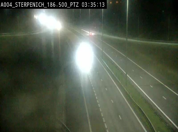 Webcam E411 à Sterpenich en Belgique près de la frontière du Luxembourg. Vue orientée vers Bruxelles