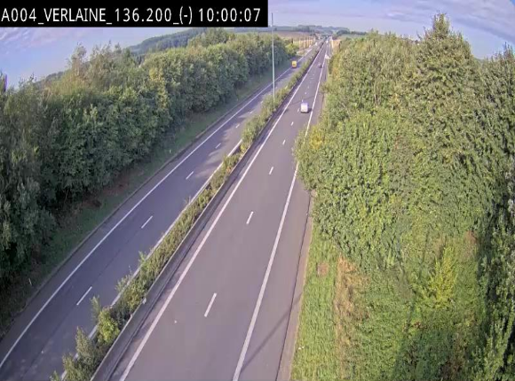 Webcam sur l'E411 à hauteur du pont surplombant la N40, à proximité de la sortie 26 Verlaine - Libramont-Chevigny. Vue orientée vers Namur