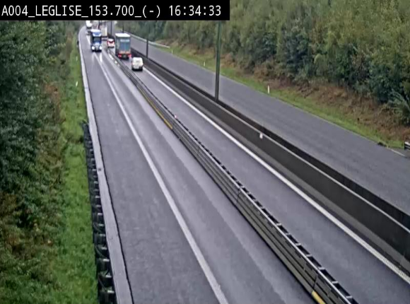 Webcam autoroute A4 (E411-E25) à Léglise, avant la jonction avec la N40. Vue orientée vers Bruxelles