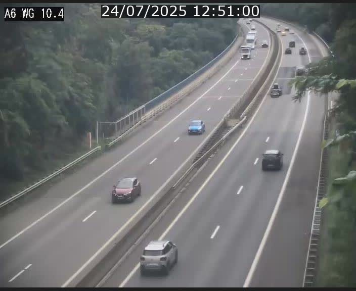 Traffic live webcam Luxembourg Mamer - A6 - BK 10.4 - direction Luxembourg/France/Allemagne