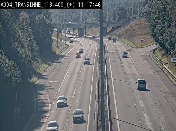 Webcam dans les Ardennes sur l'E411 à hauteur de Transinne. Vue orientée vers le sud de la Belgique