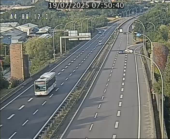 Traffic live webcam Luxembourg Jonction Foetz - A4 - BK 12.0 - direction Esch sur Alzette