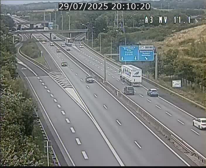 Traffic live webcam Luxembourg Croix de Bettembourg A3 - BK 11.1 - direction Luxembourg-ville