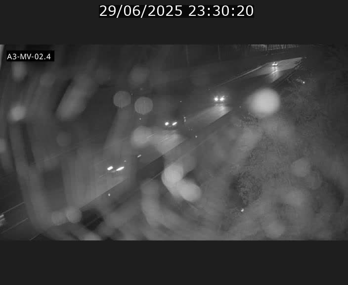 Webcam autoroute de la France (A3) au Luxembourg à Fentange, à proximité de la Croix de Gasperich. Vue orientée vers la Cloche d'Or